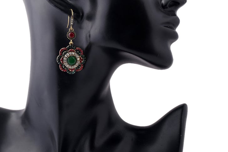 BOHEMIAN-DIAMOND-FLOWER-EARRINGS-3