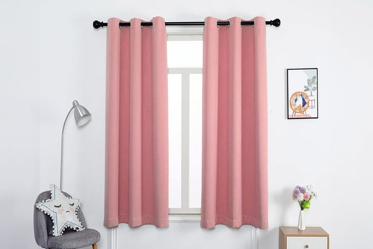 Thermal-Insulating-Blackout-Curtains-1