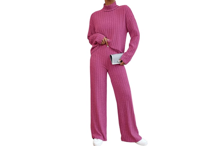 Knitted-long-sleeved-suit-2