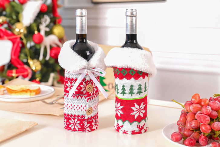 Wine-Bottle-Covers--Christmas-Designs-1