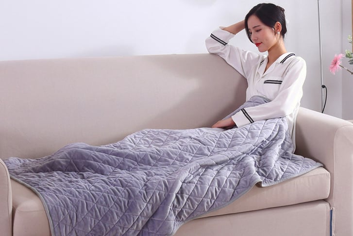 XXL-Cosy-USB-Powered-Rechargeable-Heated-Blanket-1
