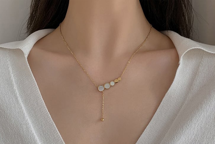 GOLD-SIMPLE-CHAIN-NECKLACE-1