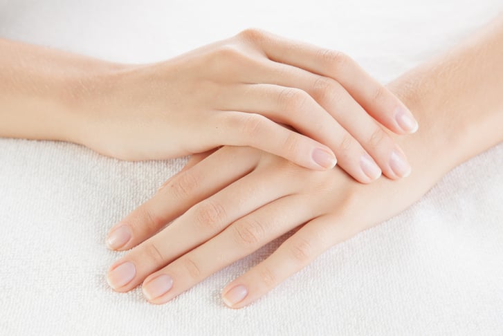 Spa Manicure w Hand Massage