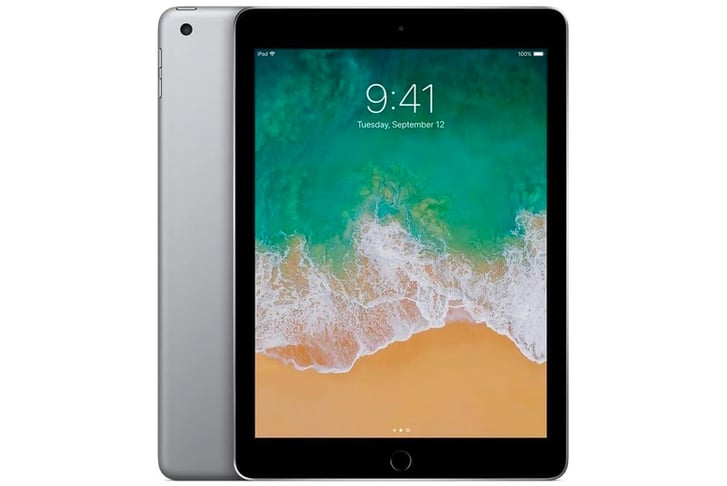 Apple-iPad-5th-Gen-32GB-Space-Grey-Wifi-2