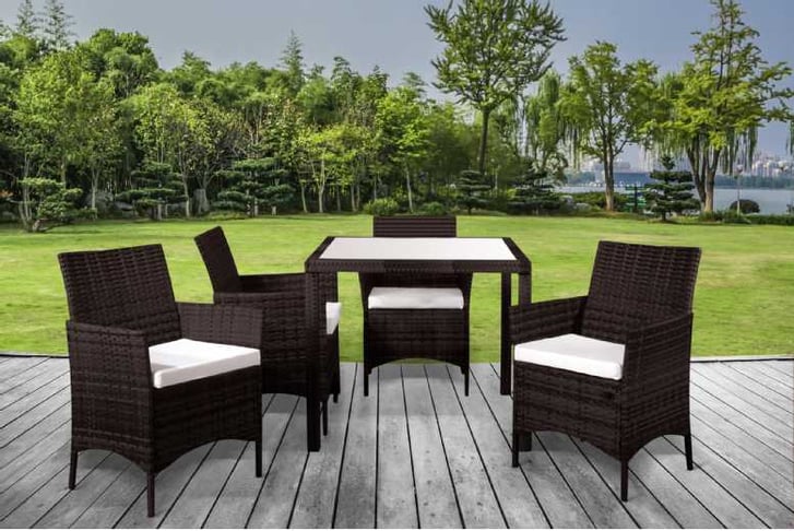 4_seater_s1709561622881
