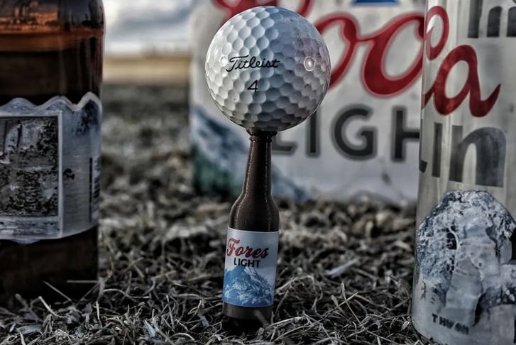Mini-Beer-Bottle-Golf-Tees-Set-5
