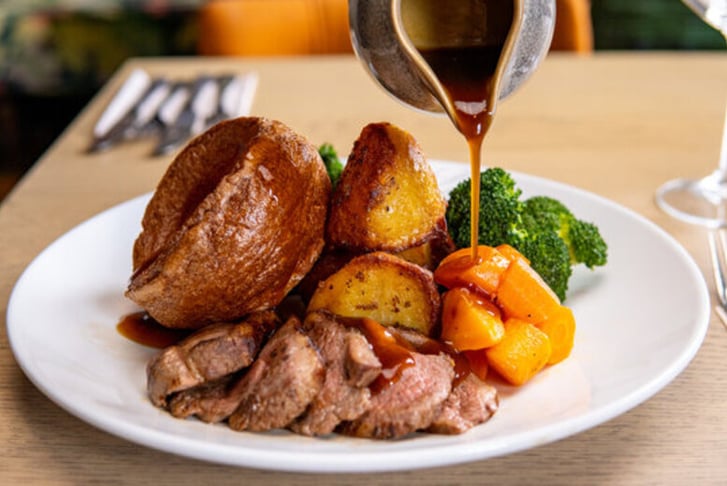 2 Course Sunday Lunch with Drinks for 2 - 4* Ruthin Castle Hotel & Spa