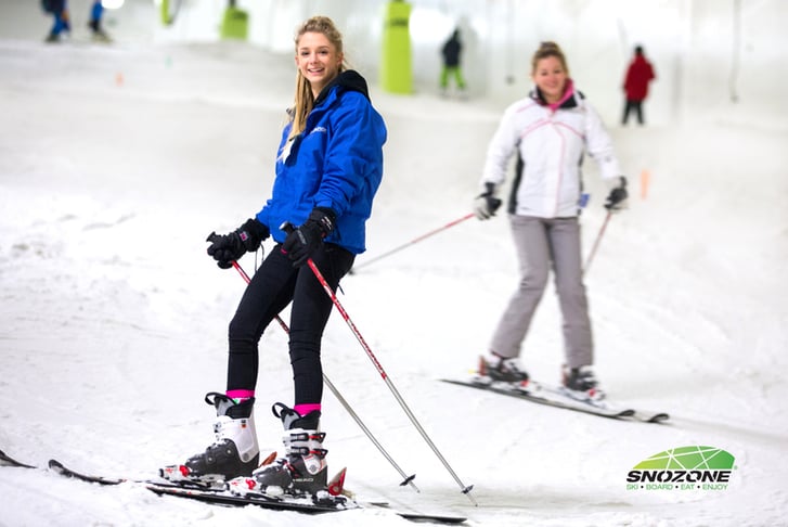 Ski lessons female1