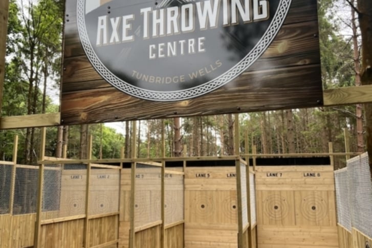 60 Min Axe Throwing Session - 2 Locations - Kent & Sussex
