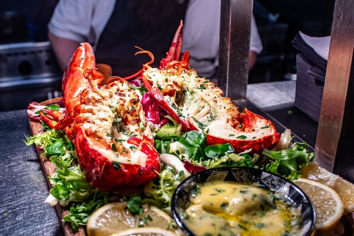 Award Winning 2 Course Seafood Dining With Wine For 2 – Bristol 