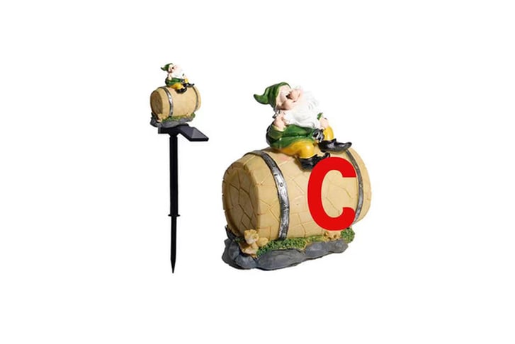 Garden-Gnome-Statue-with-Solar-Light-6