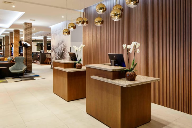 Courtyard by Marriott Oxford South 10