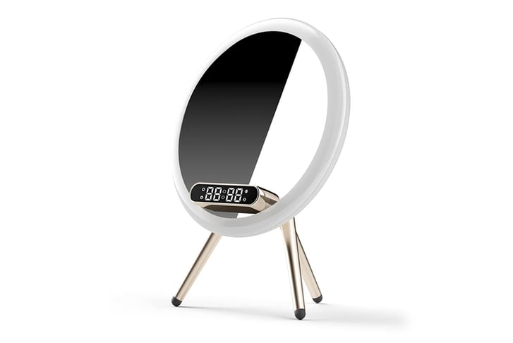 Smart-Wireless-Charging-Bluetooth-Audio-Makeup-Mirror-2