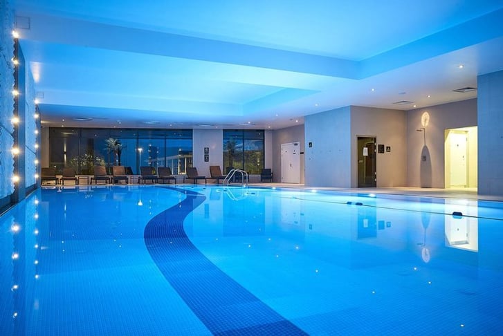 Spa Day with Treatment, Afternoon Tea & Voucher – Crowne Plaza 