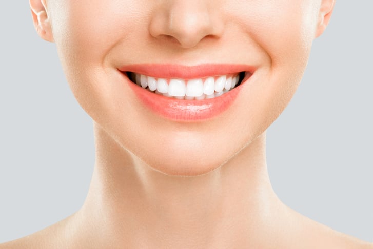 60 Min Laser Teeth Whitening Treatment & £15 Voucher