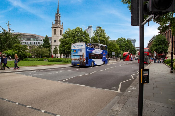 24hr London Hop On, Hop Off Guided Bus Tour with Thames River Cruise & Walking Tour