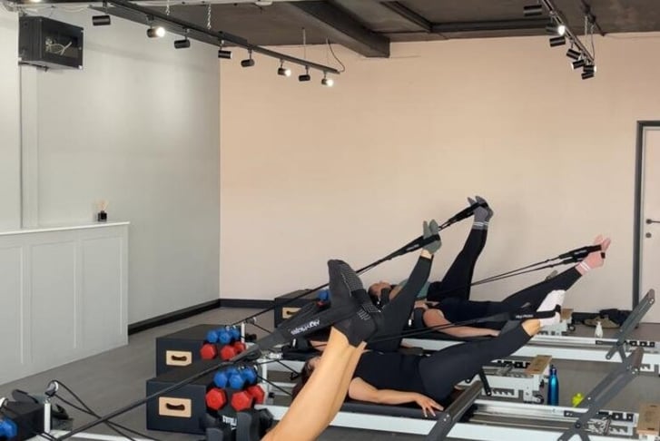 Reformer Pilates Class at Studio Switch in Leigh-on-Sea - 5