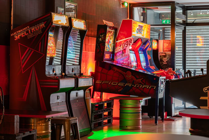 £10 Arcade Tokens & 2 Alcoholic Drinks for One/Two: Four Quarters Arcade Bar