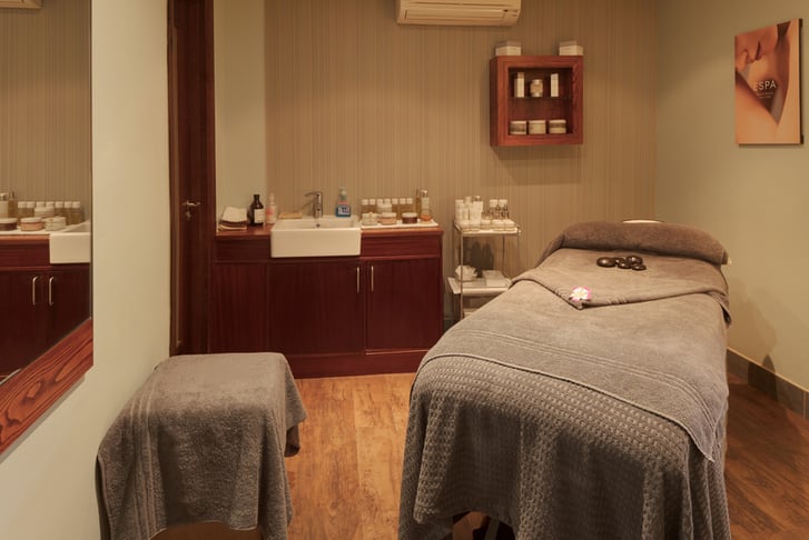 4* Cambridge Belfry Luxury Spa Day & Lunch