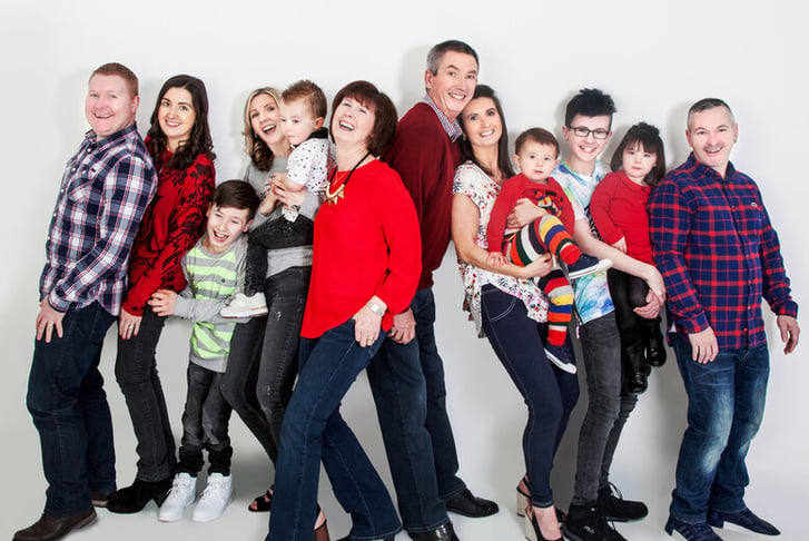 Christmas Couples or Family Photoshoot + £50 Voucher - Belfast (2)