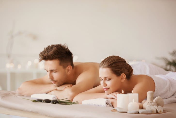  Aromatherapy Swedish Couples Massage With Voucher - Marylebone