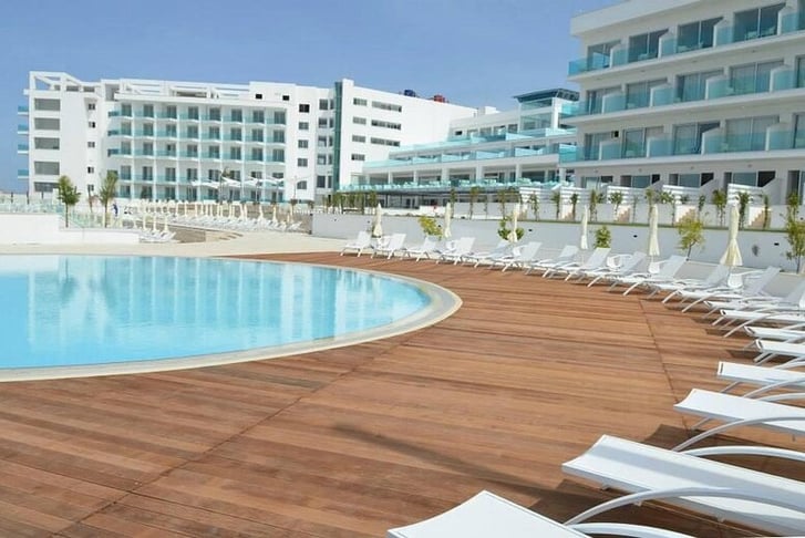 king-evelthon-beach-hotel (3)