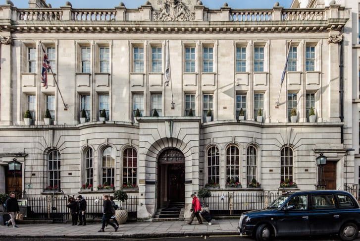 5* Courthouse Hotel, Japanese Head Spa, Spa Access & Prosecco - Oxford Street