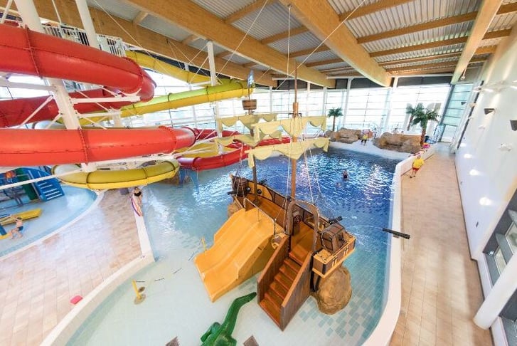 Indoor Leisure Waters - Adult & Child + Family Ticket Options - Bangor Aurora