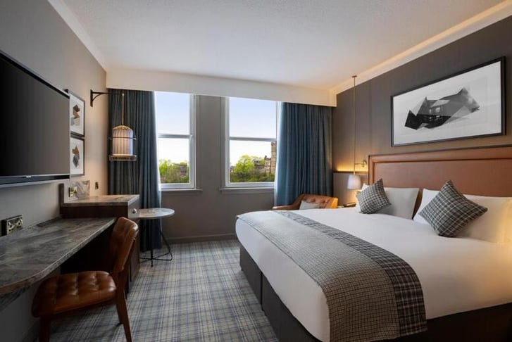 4* Edinburgh Hotel Stay_Room Interior 1