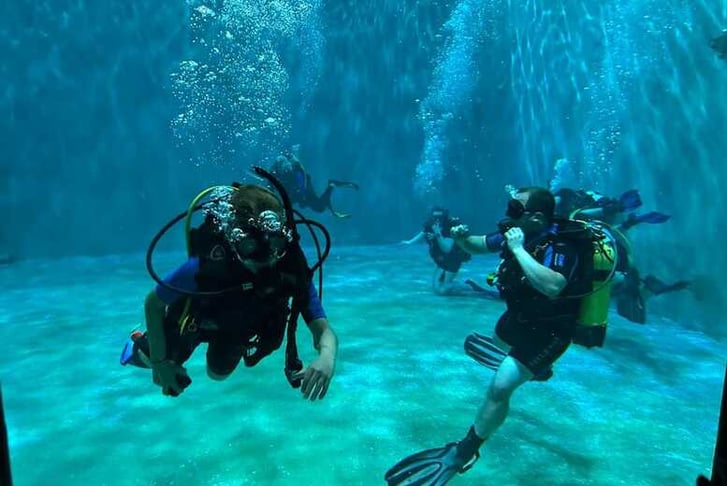 2 Hr PADI Scuba Diving Introduction Session - Kids or Adults - Essex (1)