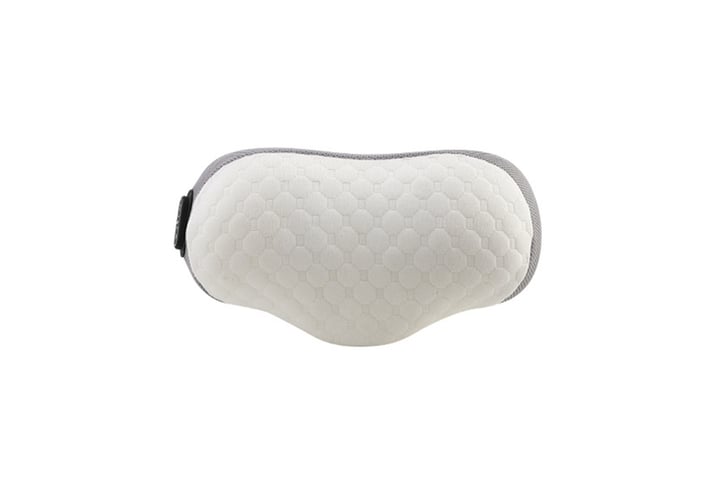 Shoulder-and-Neck-Massaging-Pillow-2