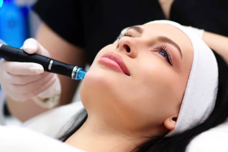 Hydrafacial with LED Light Therapy