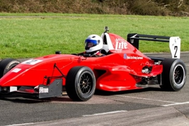 Formula Renault Driving Experience For 1 or 2 - 6 or 12 Laps - 3 Locations