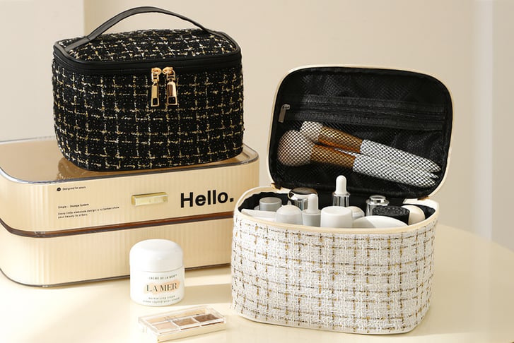 Chanel-Inspired-Large-Make-Up-Bag-1