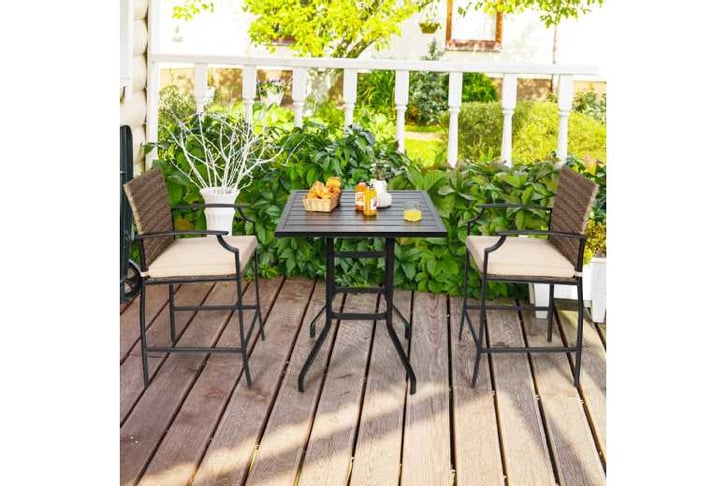 Patio_Bar_1740566615756