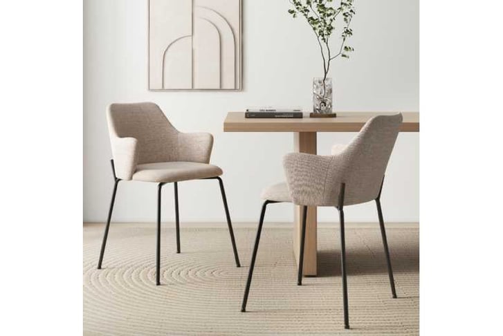 Dining_Cha1740633996667