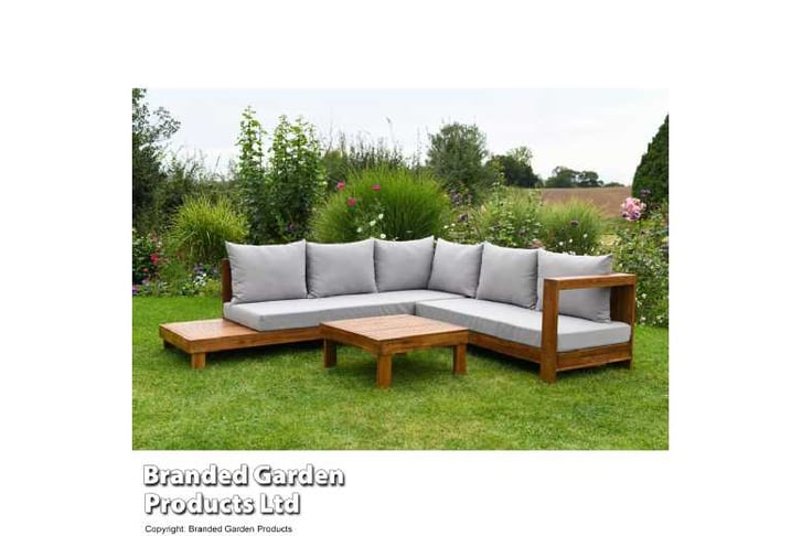 ACAC_LOUNG1740666153157
