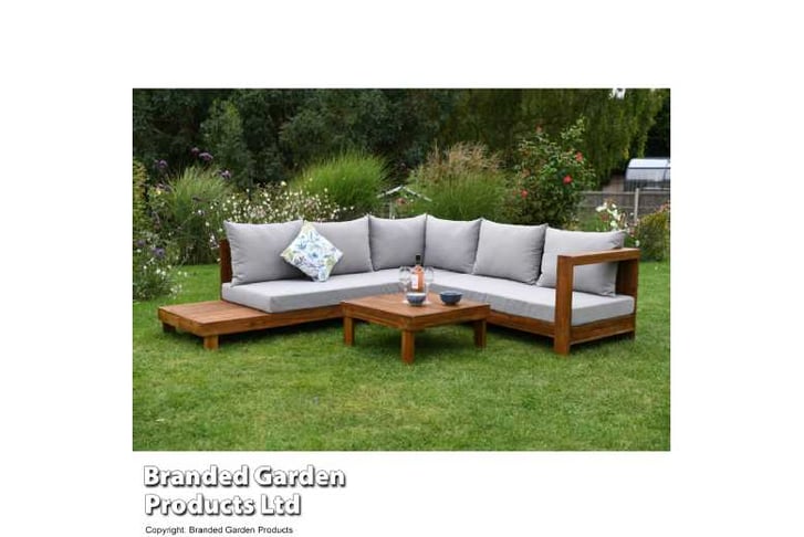 ACAC_LOUNG1740666154323