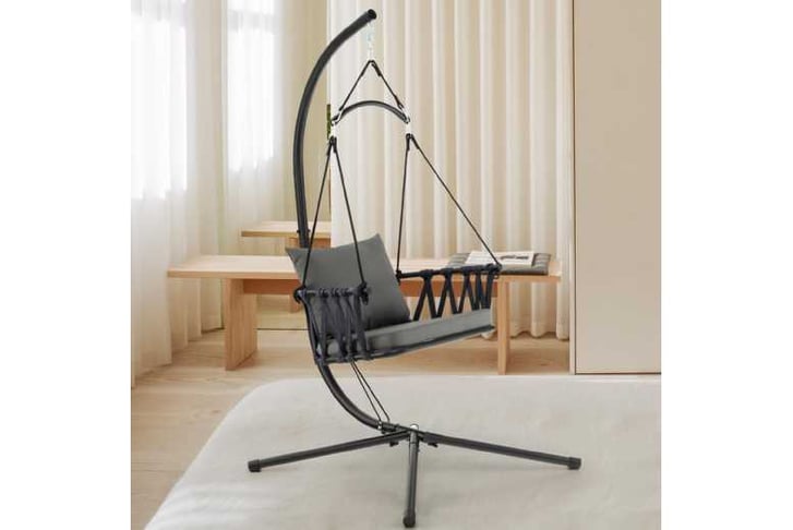 Hanging_Sw1740724855046
