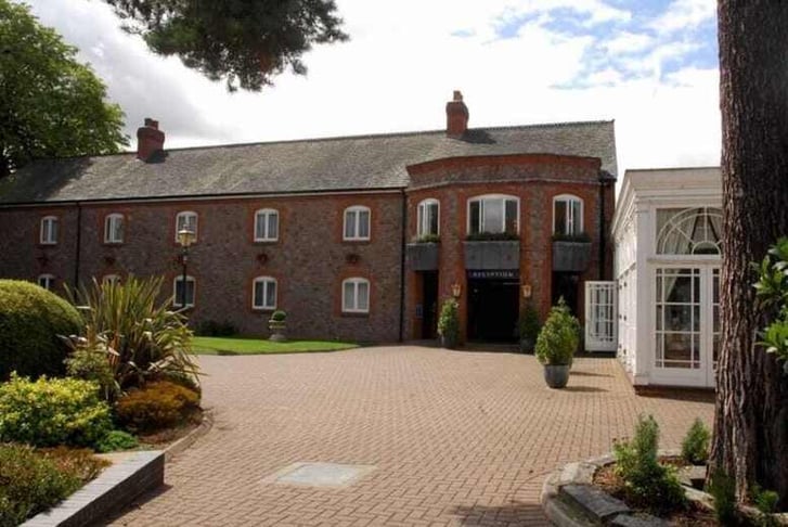 Luxury Wedding Package at Quorn Country Hotel 2