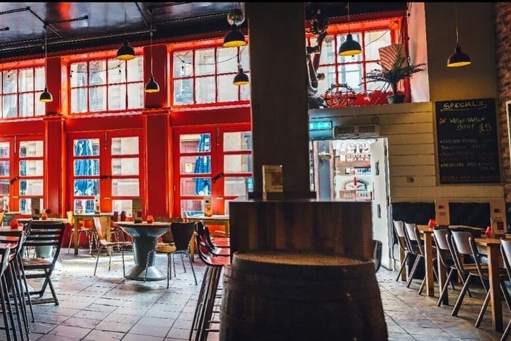 Brunch with Prosecco or Cocktails (2)