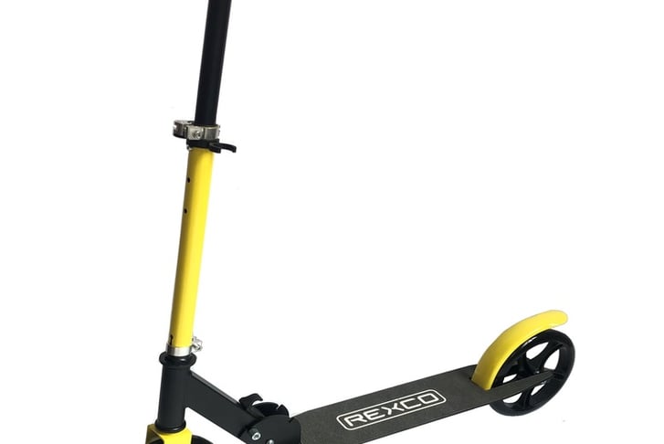 yellowscootermain_1744022954808