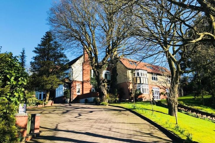 Grimscote Manor Hotel
