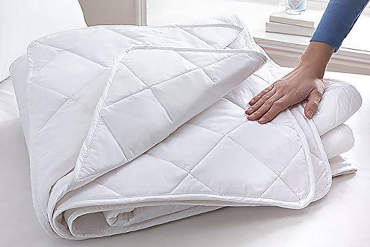 SUPER-LIGHTWEIGHT-SUMMER-DUVET-Slide-1