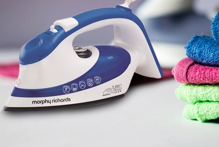 wowcher-warehouse-Morphy-Richards-Turbosteam-iron-with-Ionic-soleplate