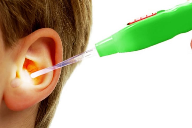 The-Pretty-Essential-Company-Ltd-LED-Ear-Wax-Removal-Kids-Wands