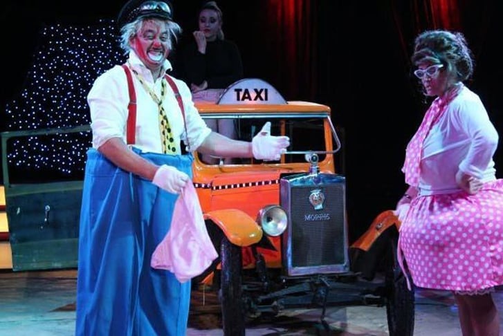 2 Circus Gerbola Tickets in Dublin - Clowns