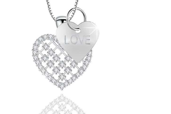 LOVE-PENDANT-2