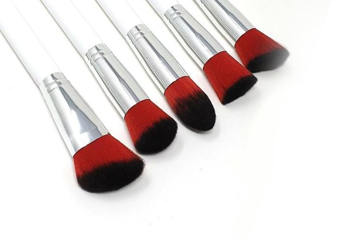 MAKEUP-BRUSHES-3