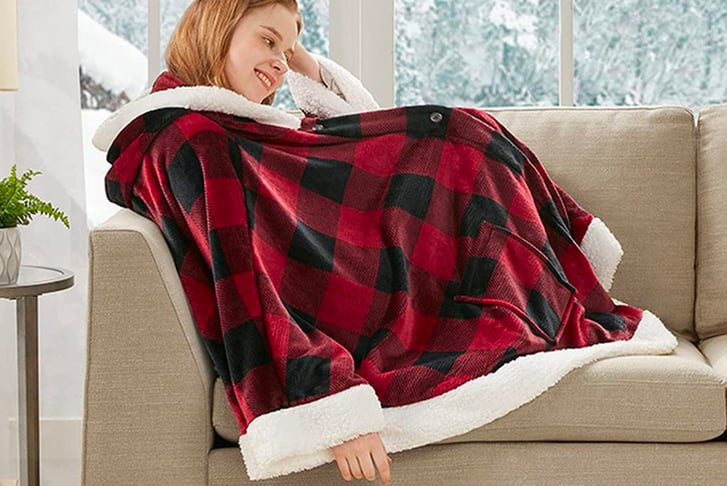 Womens-Poncho-Hooded-Blanket-1